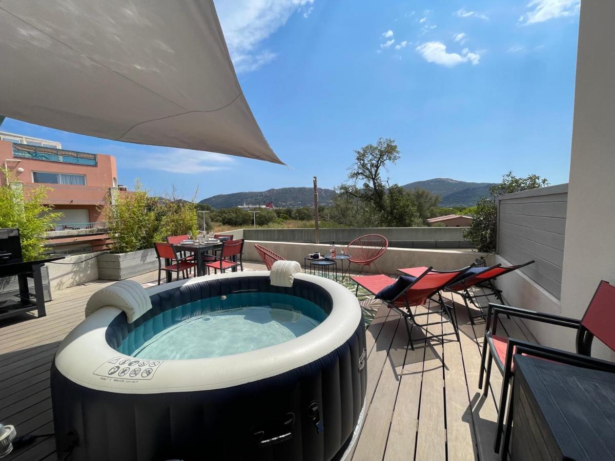 Superbe Appartement Sur Le Port, Jacuzzi, Piscine Porto-Vecchio  Kültér fotó